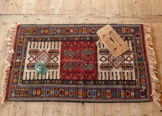 Galeria Persja: Kilim z Chorasanu, rękodzieło z Iranu, Styl vintage boho. Rękodzieło z Azji Centralnej.