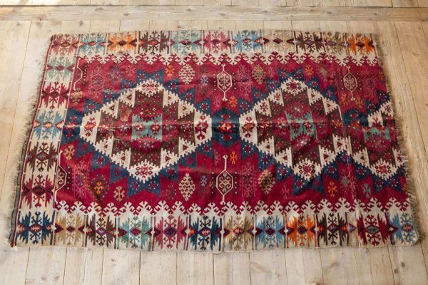 Galeria Persja: Kilim Karamani, rękodzieło z Turcji, Styl vintage boho. Rękodzieło z Azji Centralnej.