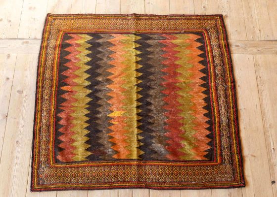 Galeria Persja: Kilim z Sirdżanu, rękodzieło z Iranu, Styl vintage boho. Rękodzieło z Azji Centralnej.