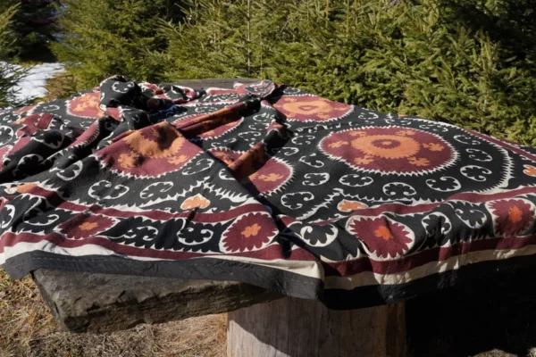 "Suzani" haftowane ręcznie - Galeria Persja