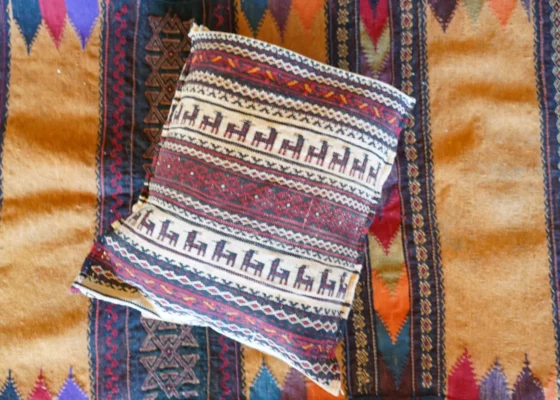 Kurdyjska poducha ręcznie tkana 45x40 cm | Chorasan Iran | vintage 60 lat